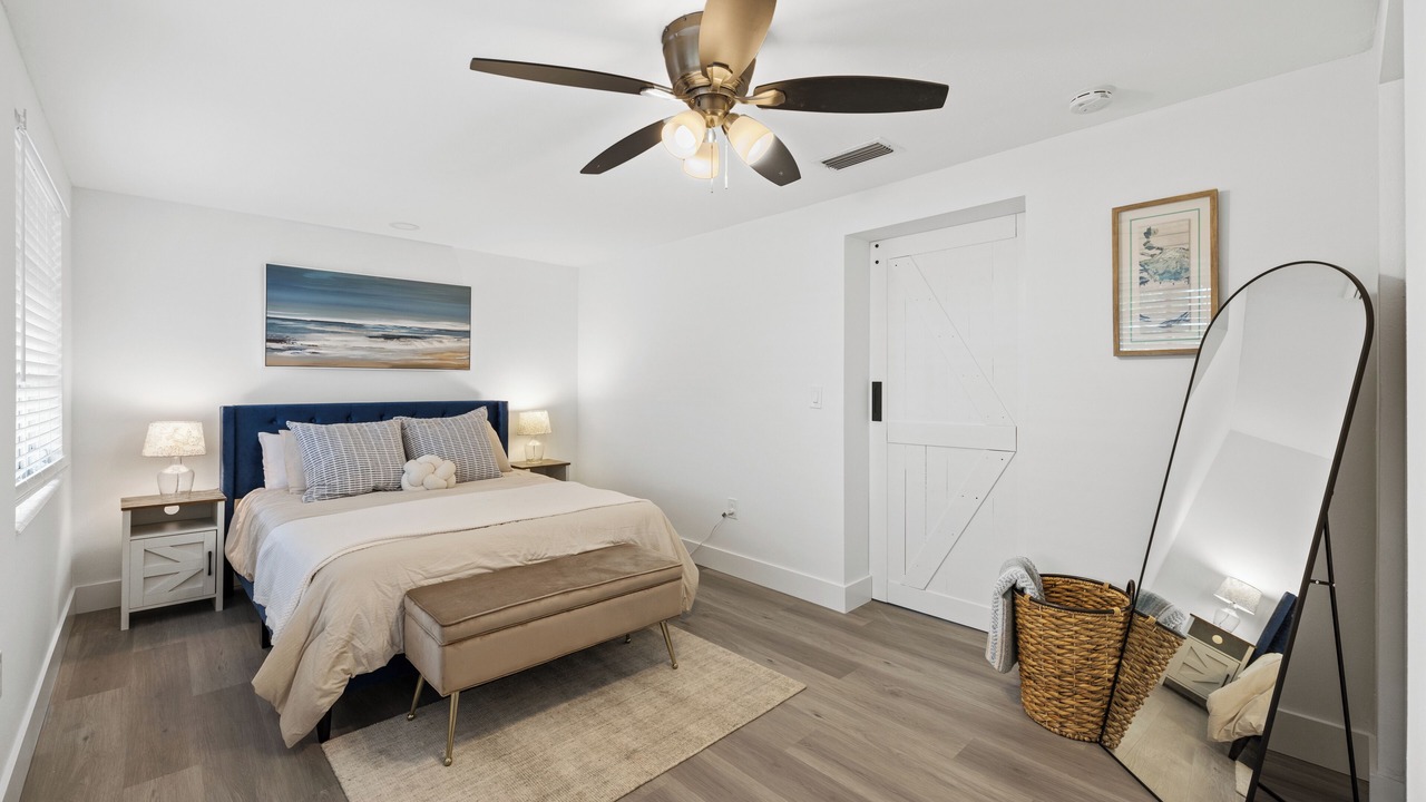 Photo of Bedroom in Gulf Gate Estates