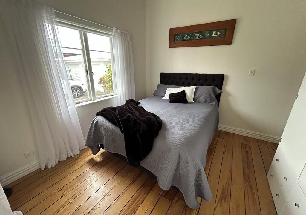 Photo of Bedroom in Leamington