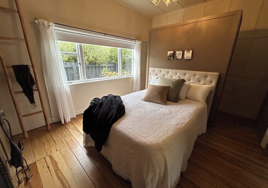 Photo of Bedroom in Leamington