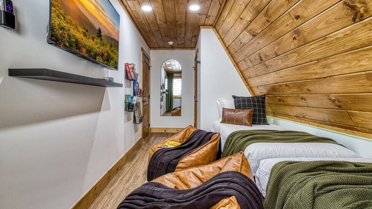 Photo of Bedroom in Lewis County