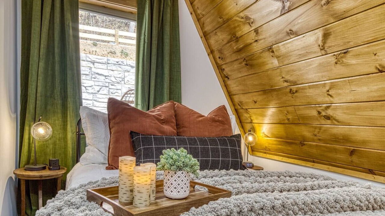Photo of Bedroom in Lewis County