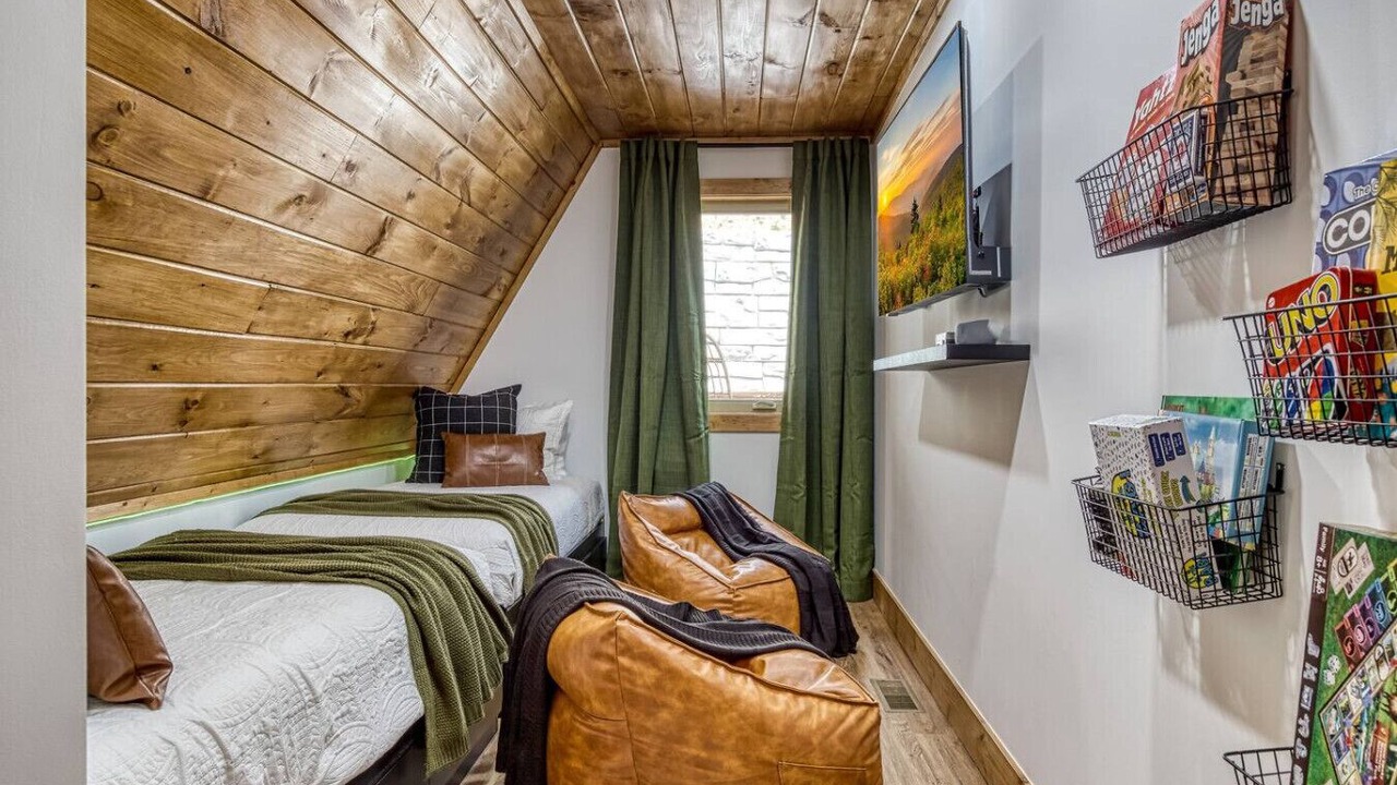 Photo of Bedroom in Lewis County