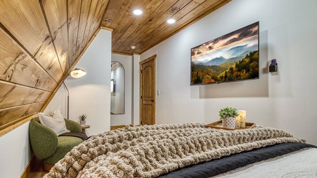 Photo of Bedroom in Lewis County