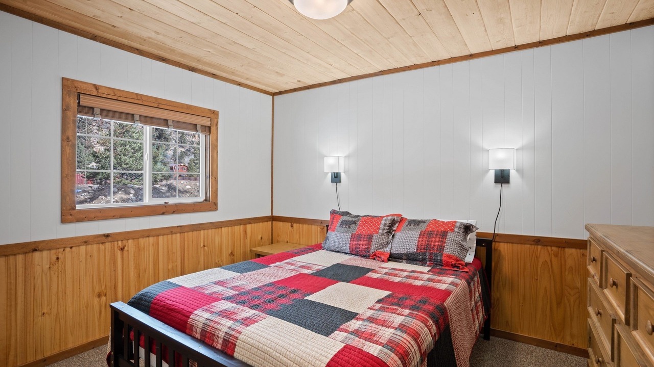 Photo of Bedroom in Almont