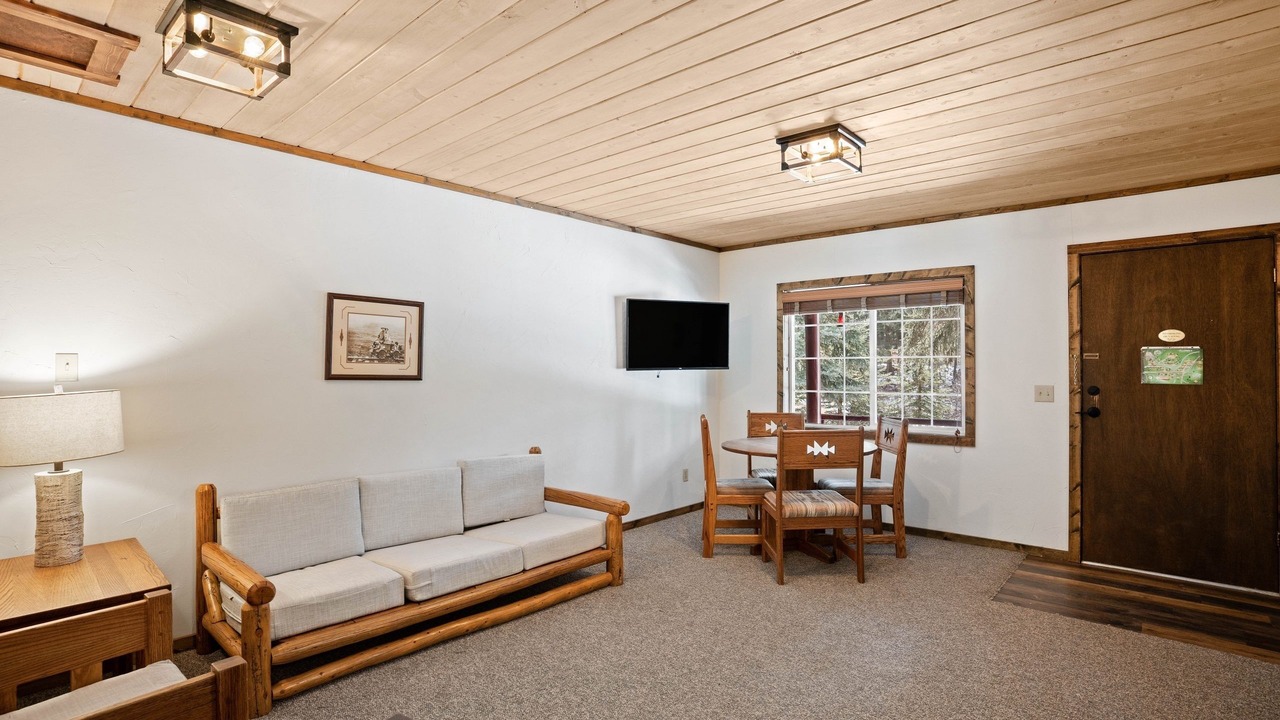 Photo of Livingroom in Almont