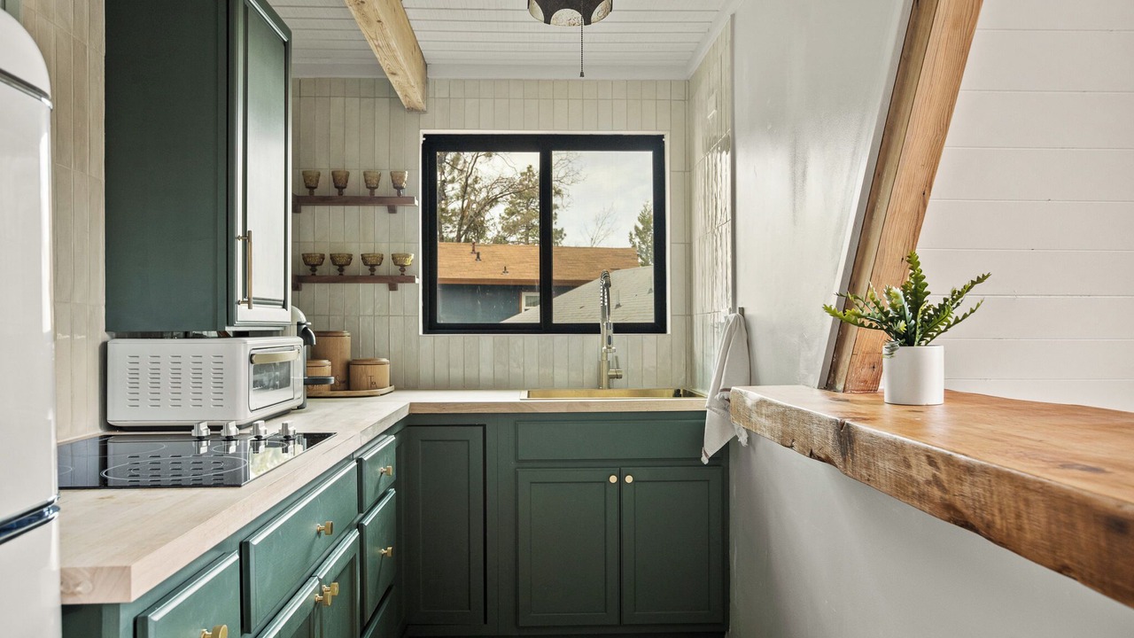 Photo of Kitchen in Arrowbear Lake