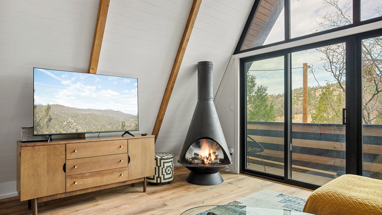 Photo of Livingroom in Arrowbear Lake