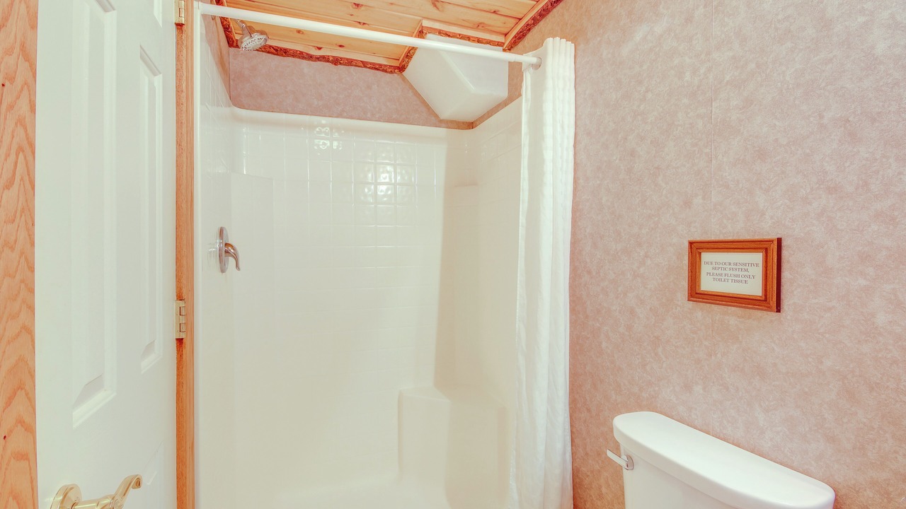 Photo of Bathroom in Emigrant