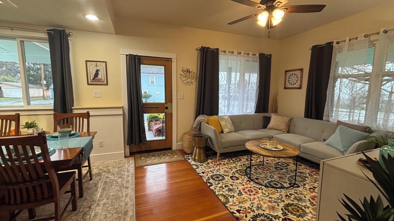 Photo of Livingroom in Blaine