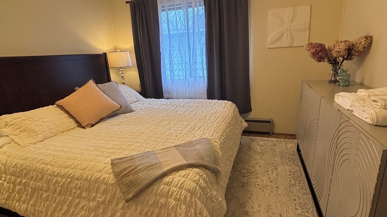 Photo of Bedroom in Blaine