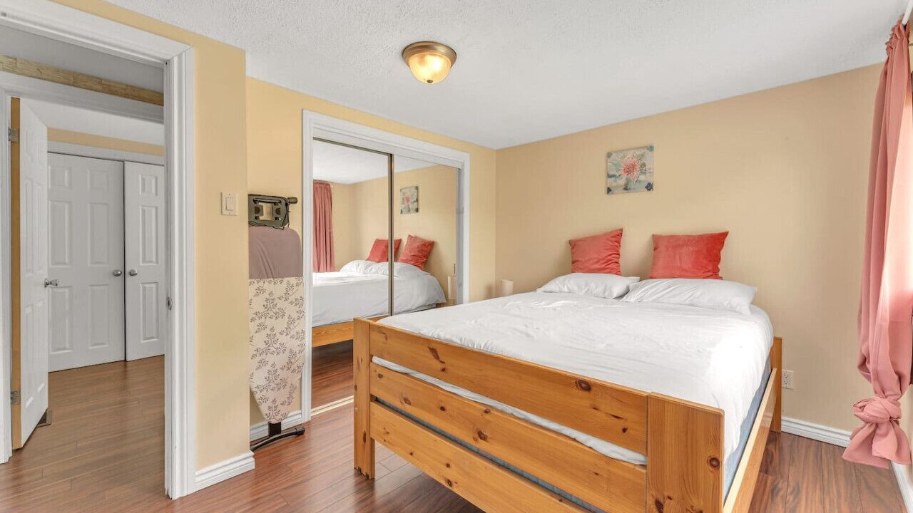 Photo of Bedroom in Kawartha Lakes