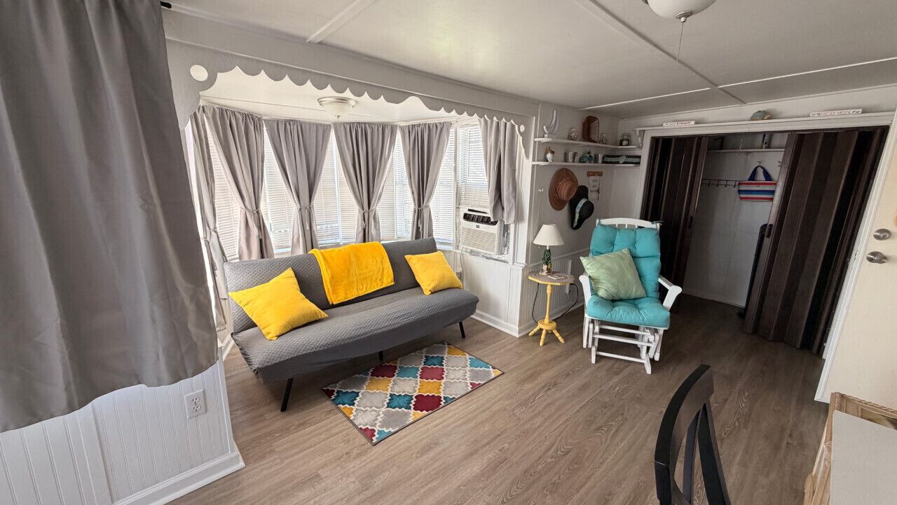 Photo of Livingroom in North Topsail Beach
