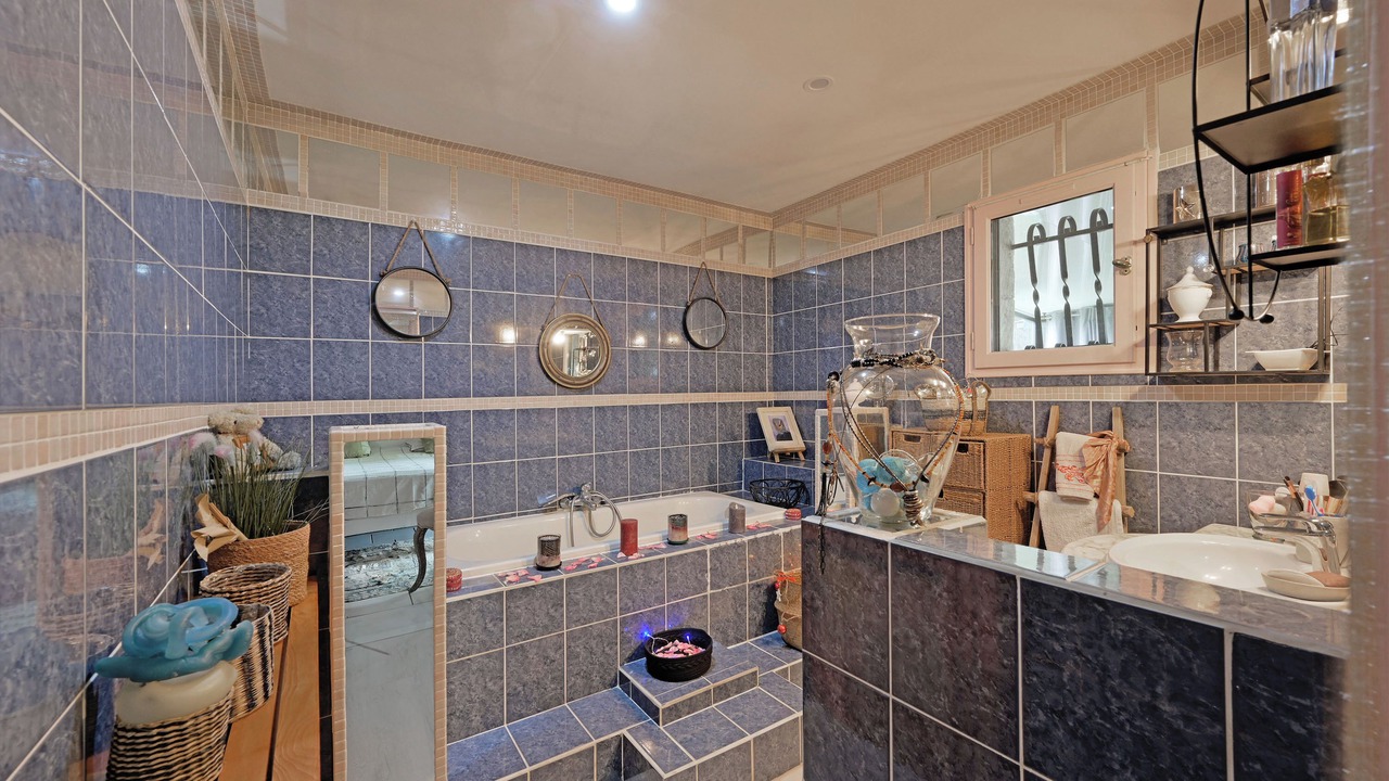 Photo of Bathroom in Saint-Gilles