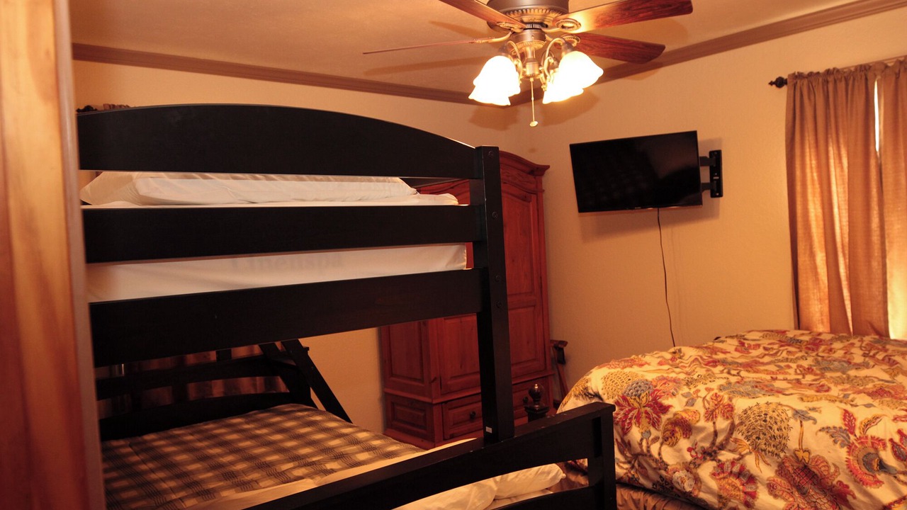 Photo of Bedroom in Concan