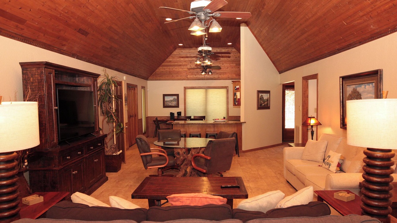 Photo of Livingroom in Concan
