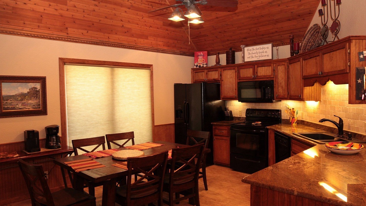 Photo of Kitchen in Concan
