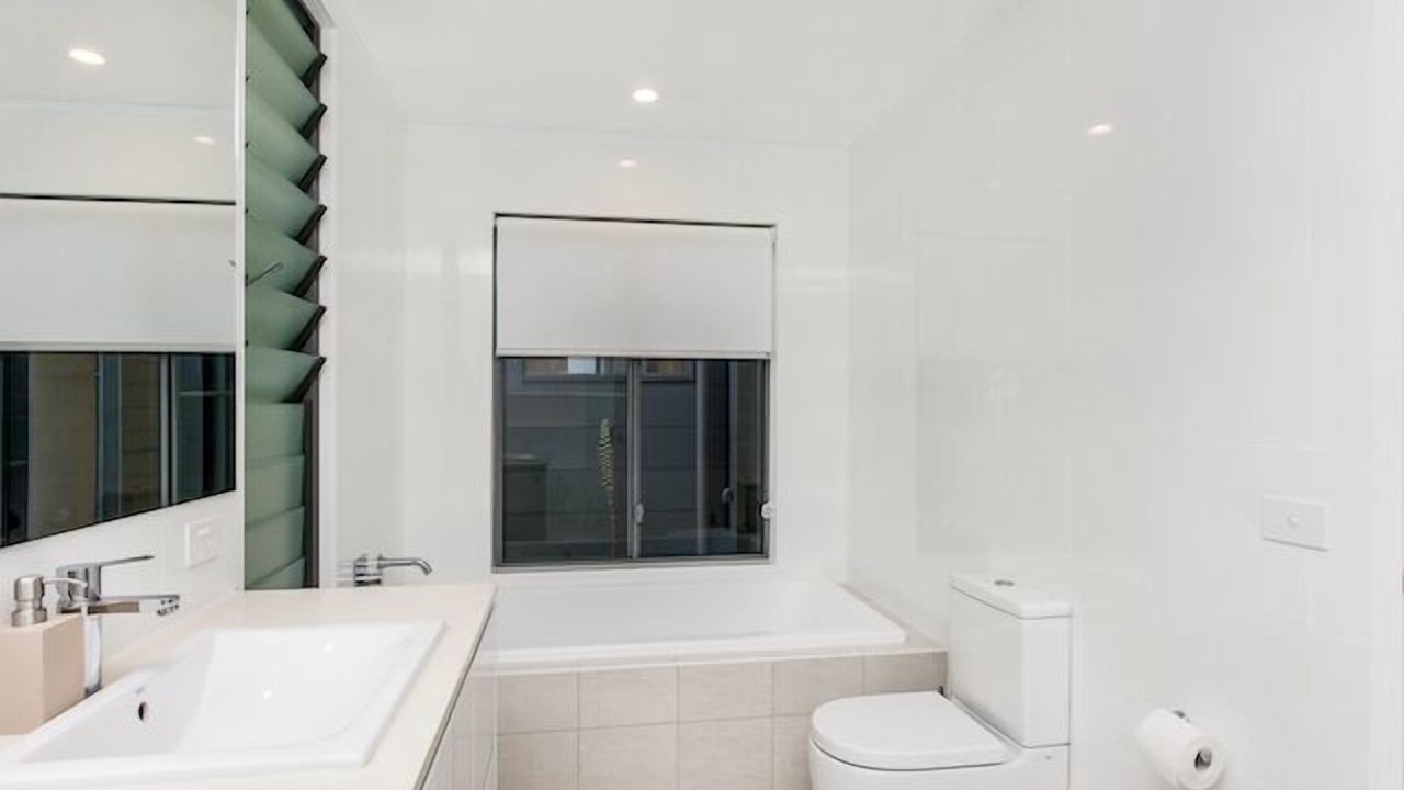 Photo of Bathroom in Suffolk Park