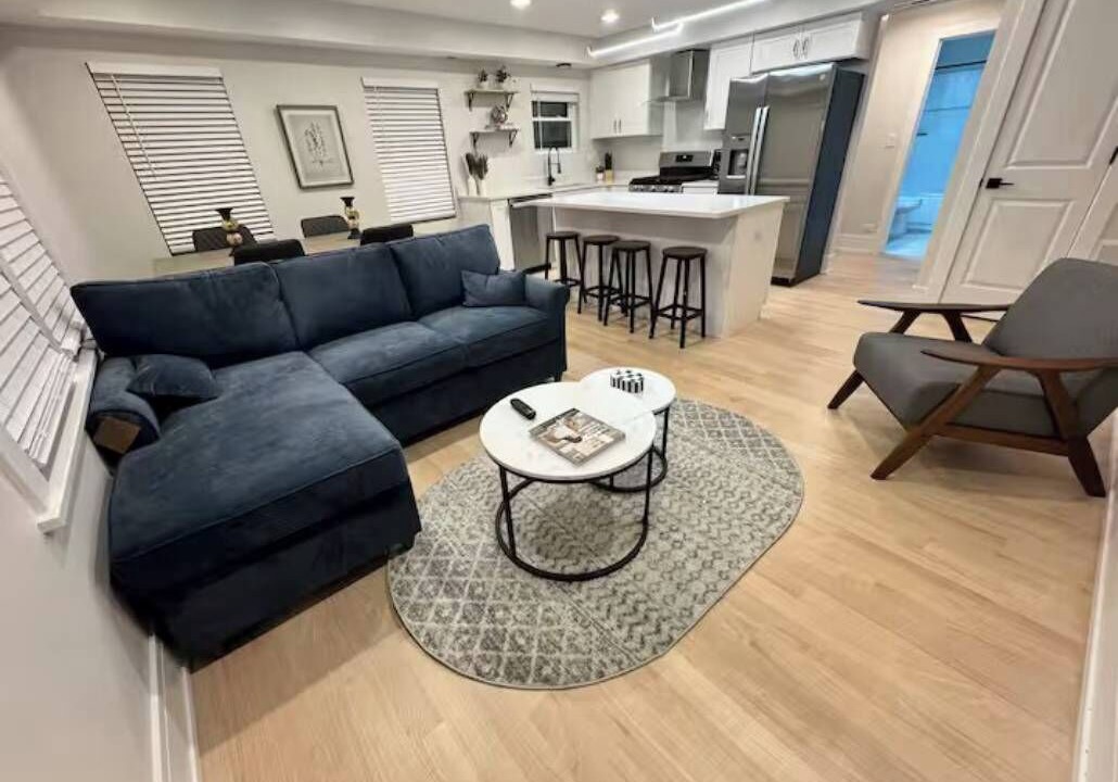 Photo of Livingroom in Brookfield