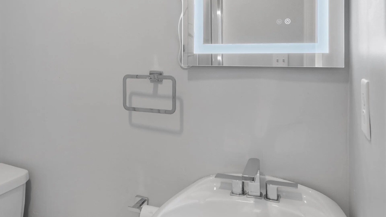Photo of Bathroom in Collegetown