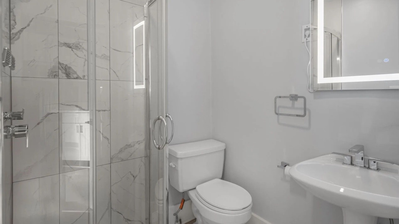 Photo of Bathroom in Collegetown