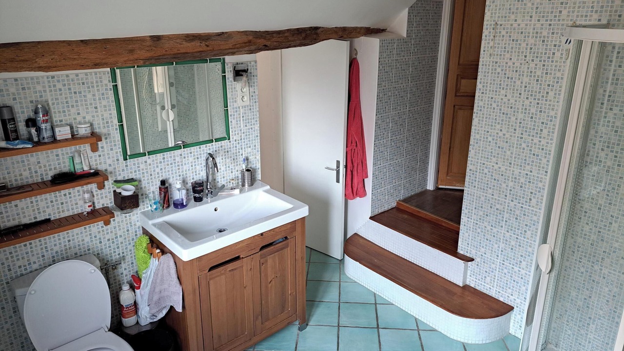 Photo of Bathroom in La Ville-du-Bois