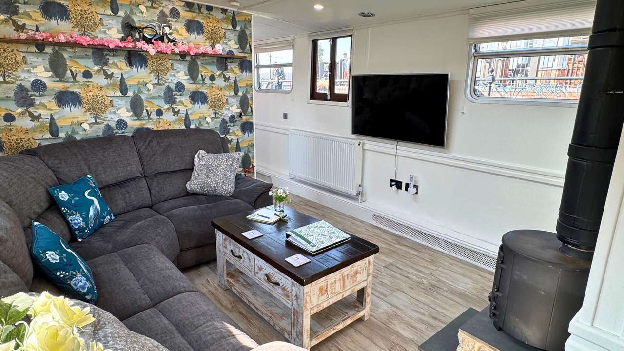 Photo of Bedroom in Barton under Needwood