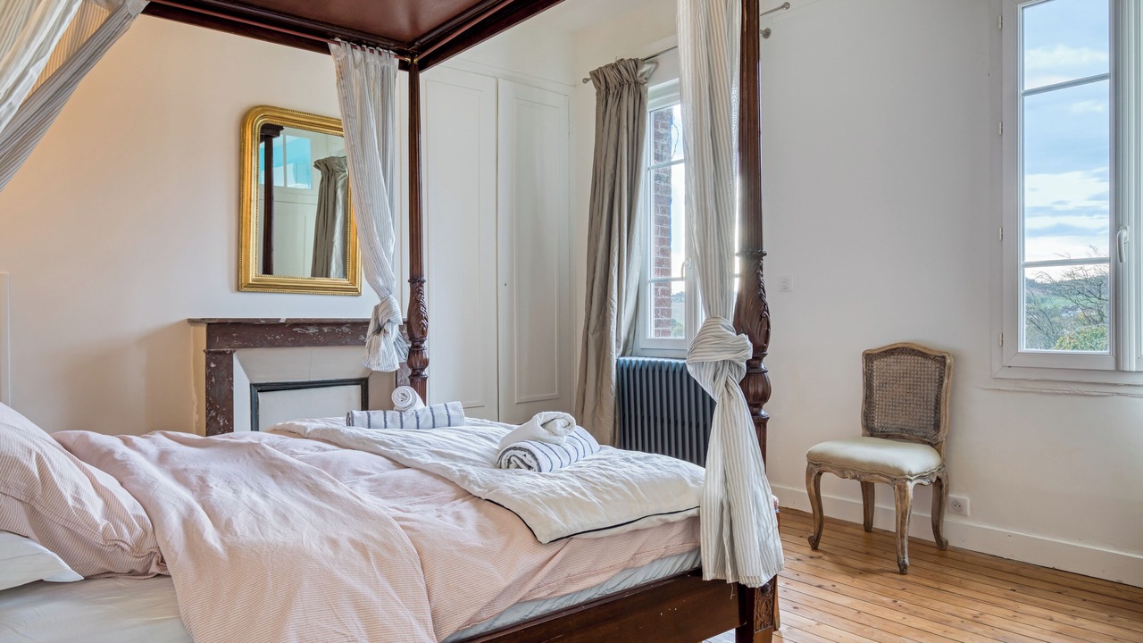 Photo of Bedroom in Envermeu