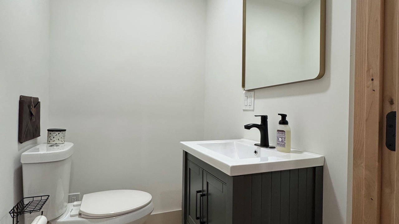 Photo of Bathroom in Painted Post