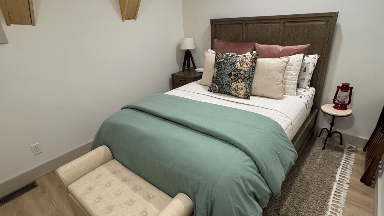 Photo of Bedroom in Painted Post