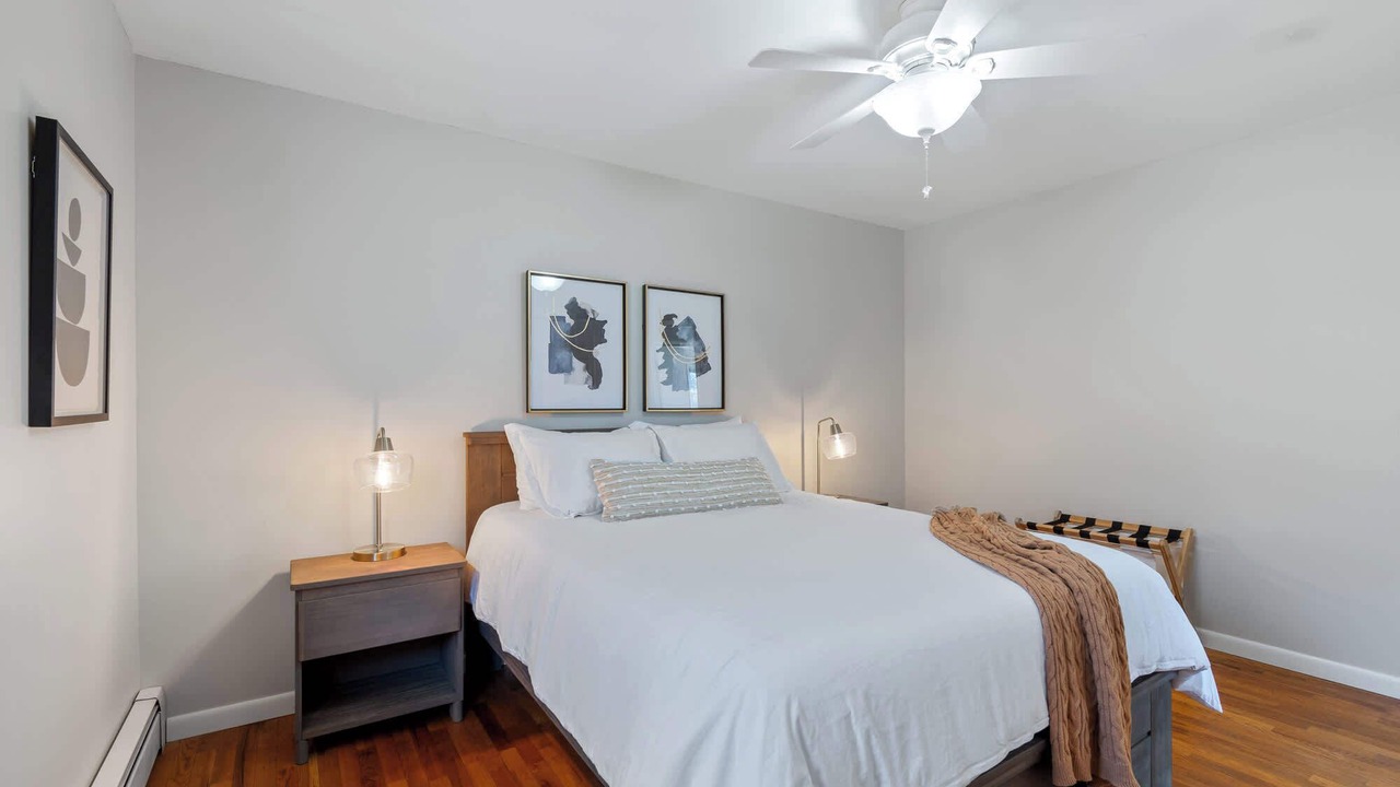 Photo of Bedroom in Town of Benton