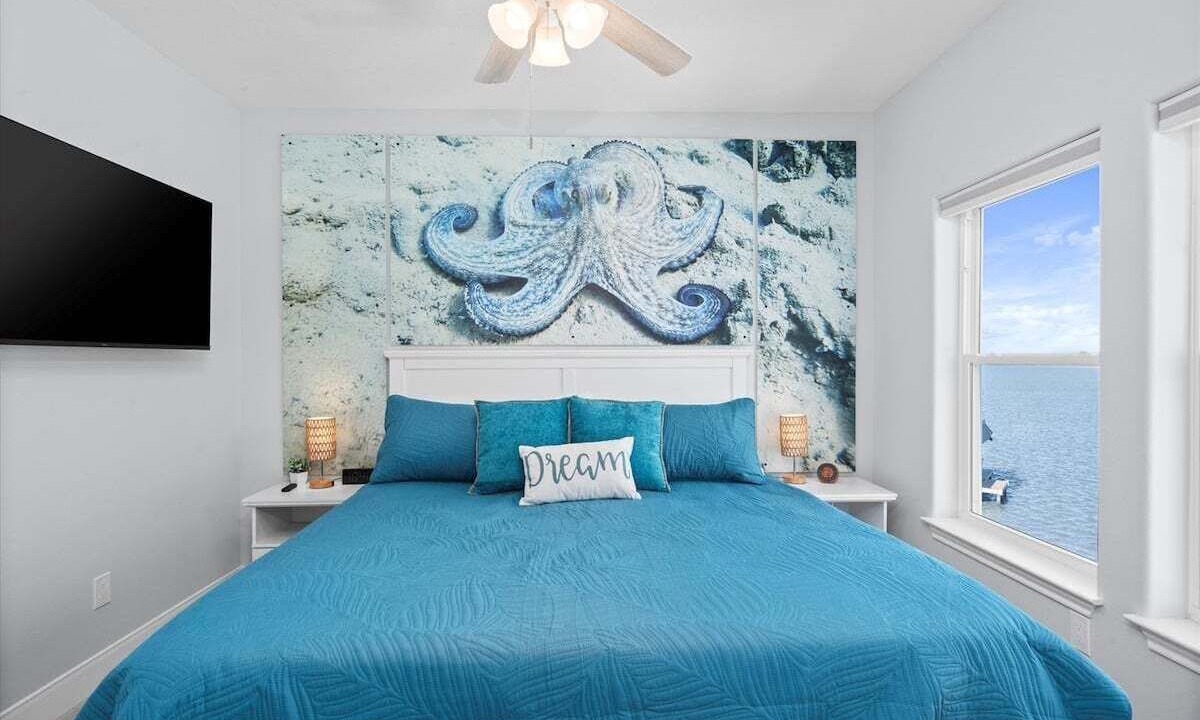 Photo of Bedroom in Terramar Beach