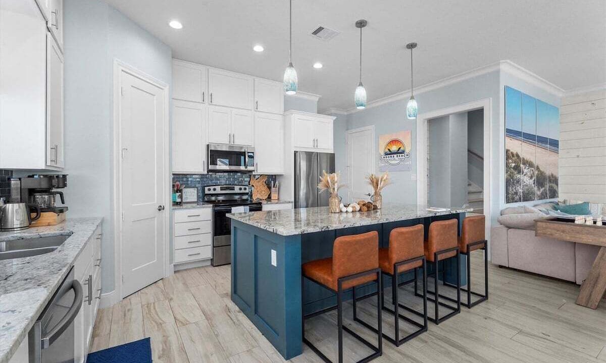 Photo of Kitchen in Terramar Beach