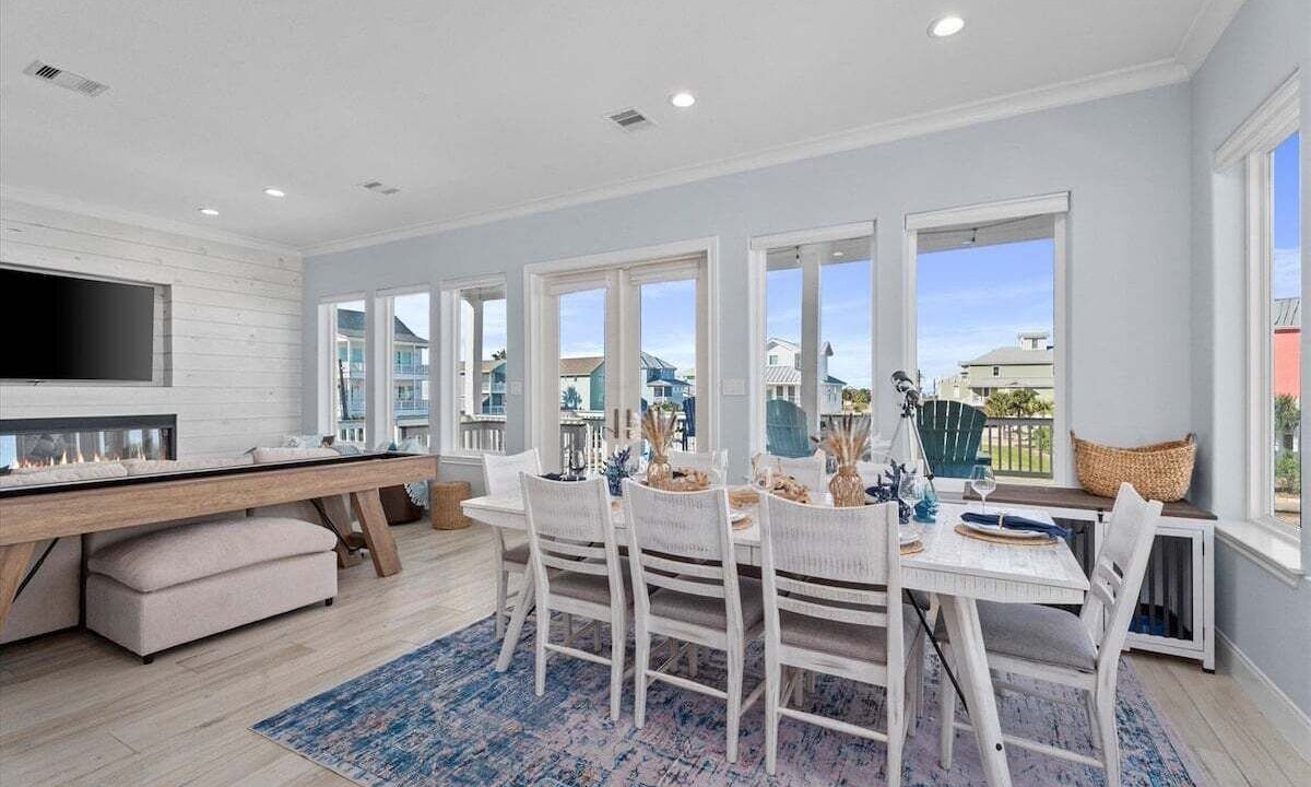 Photo of Livingroom in Terramar Beach