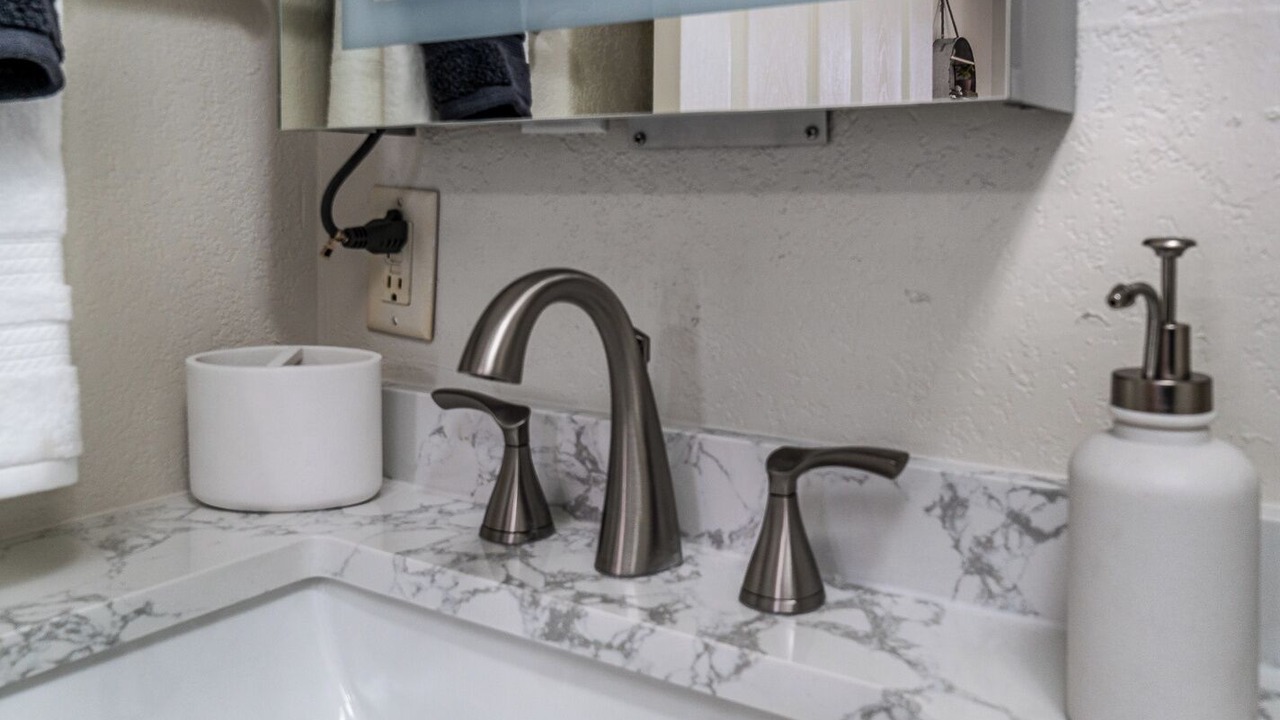 Photo of Bathroom in Borger
