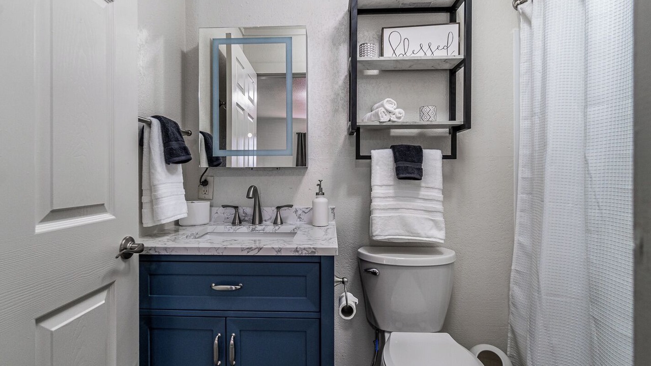 Photo of Bathroom in Borger