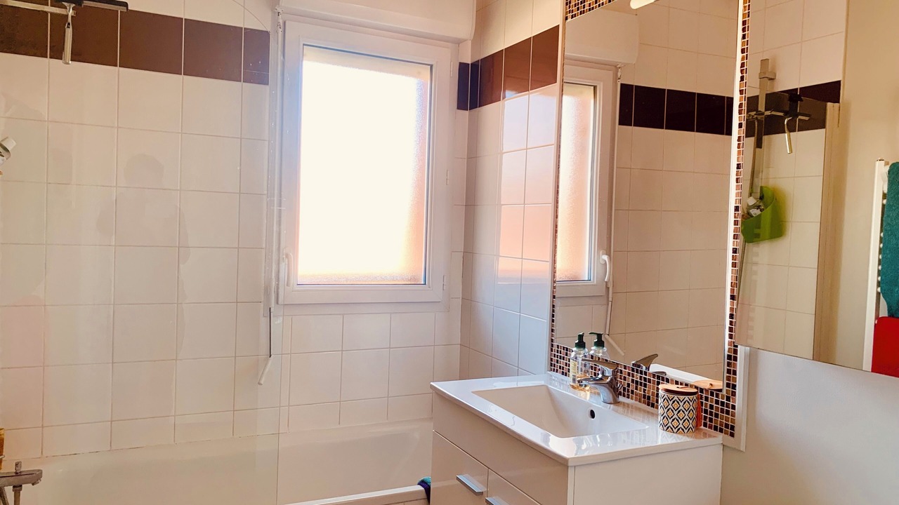 Photo of Bathroom in Castets