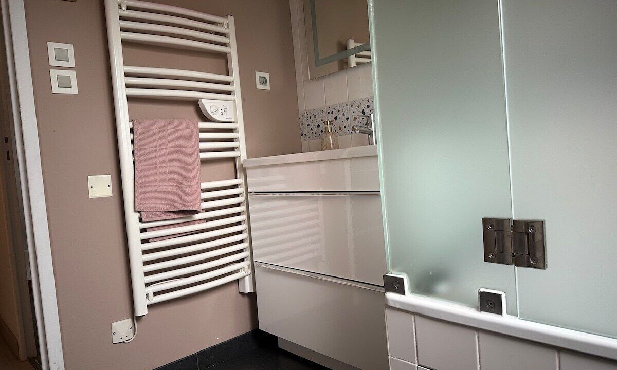 Photo of Bathroom in Chablis