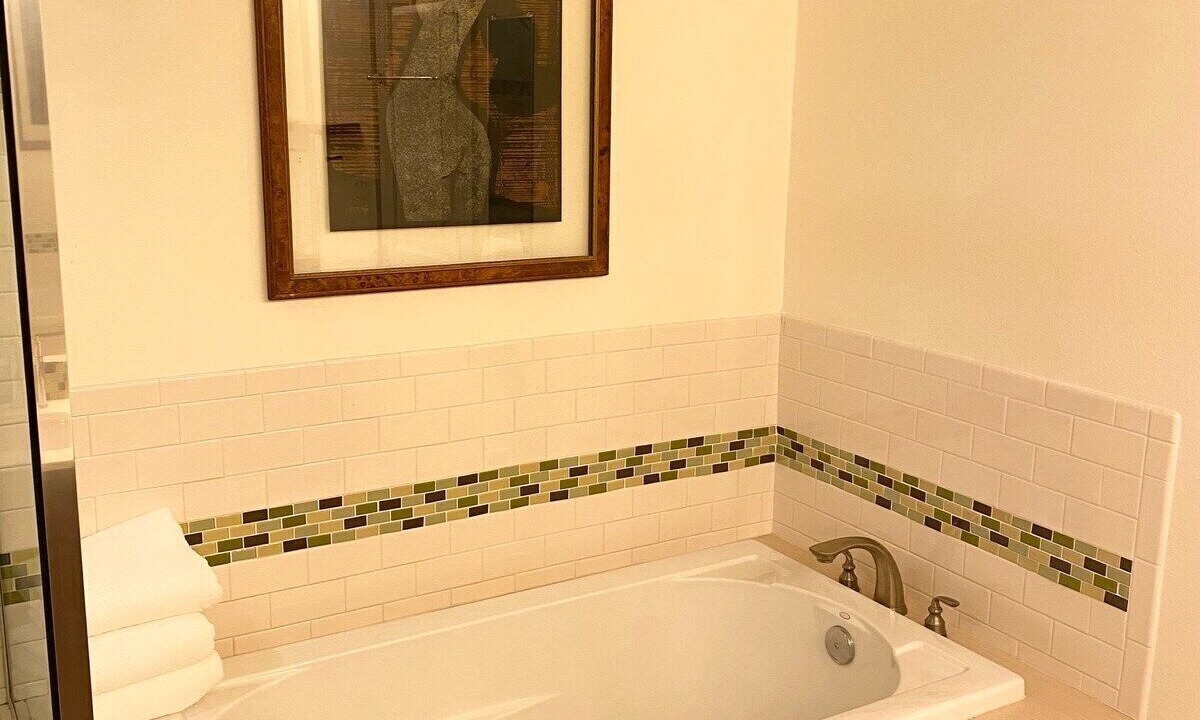 Photo of Bathroom in Blackshear-Prospect Hill
