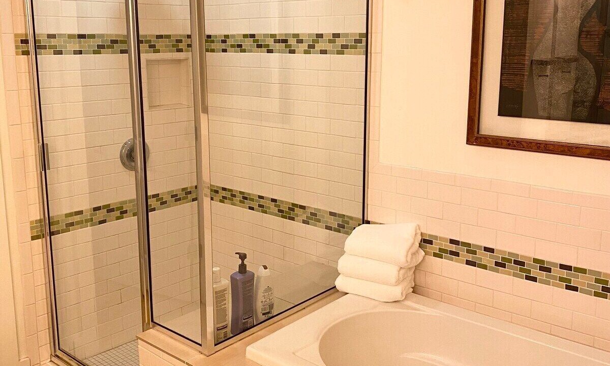 Photo of Bathroom in Blackshear-Prospect Hill
