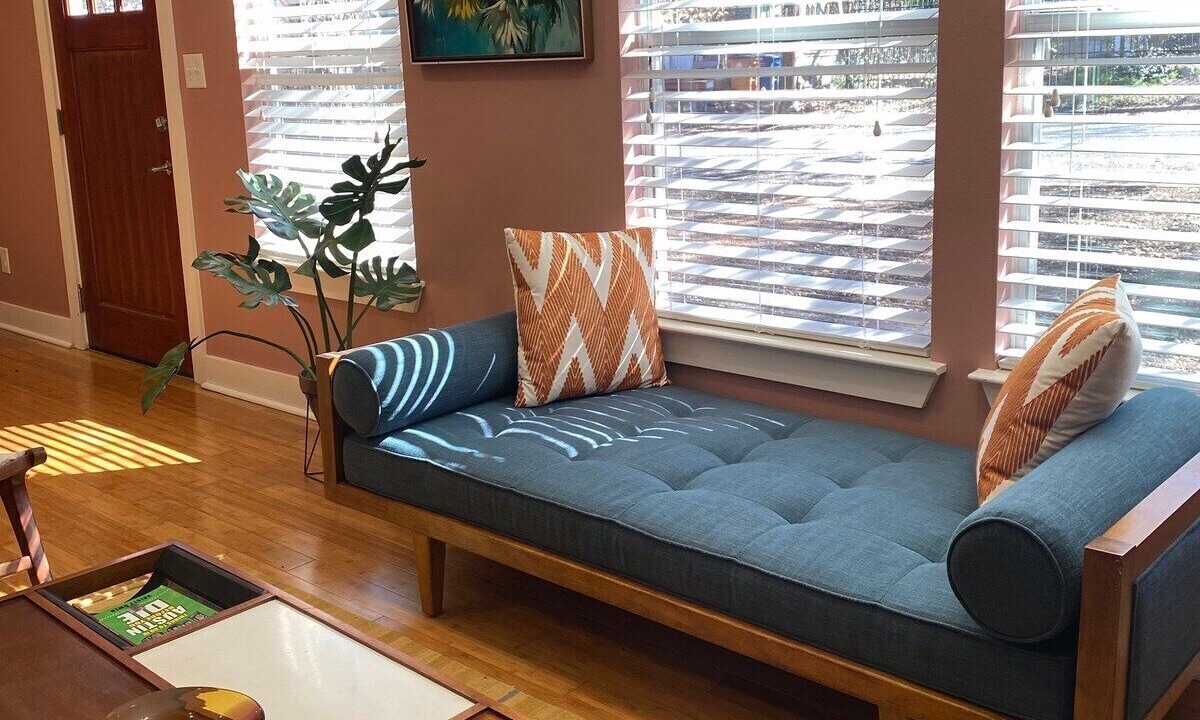 Photo of Livingroom in Blackshear-Prospect Hill