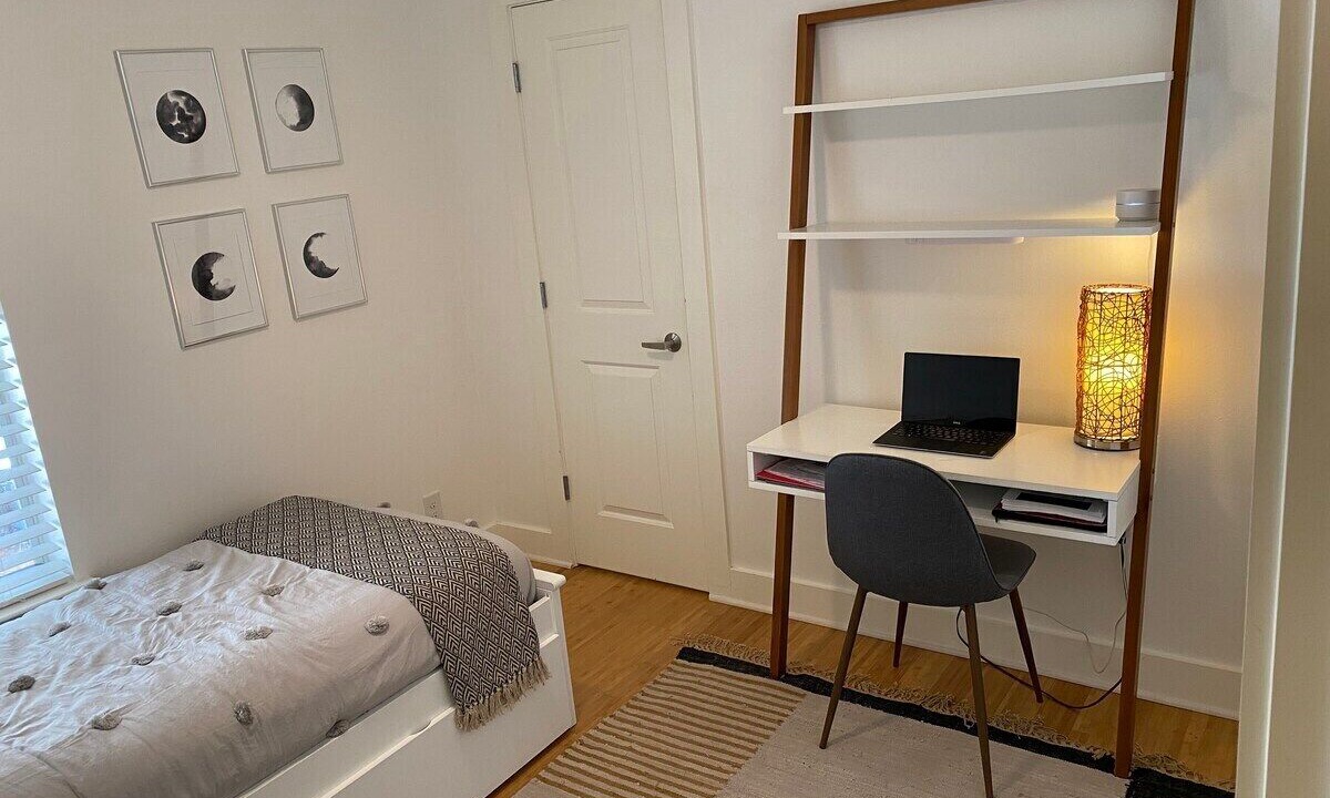 Photo of Bedroom in Blackshear-Prospect Hill