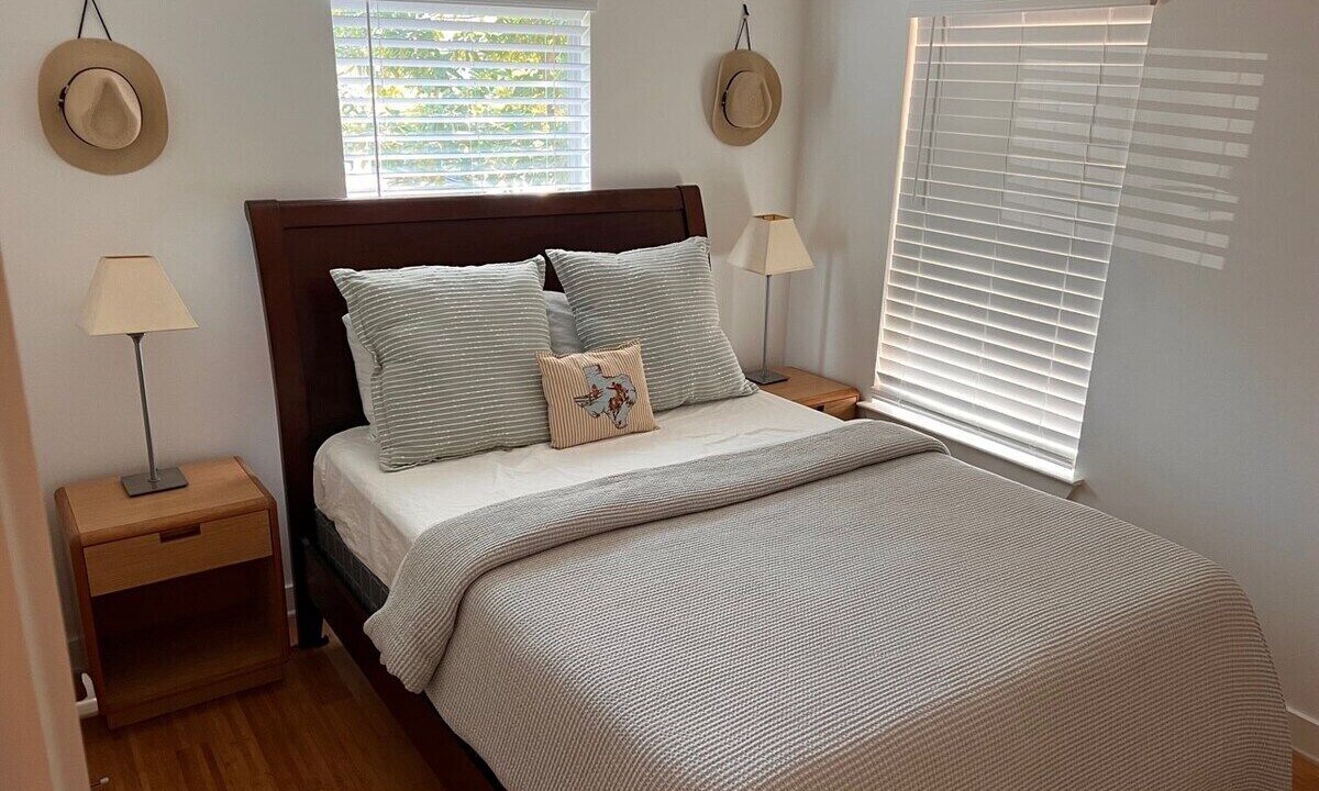 Photo of Bedroom in Blackshear-Prospect Hill