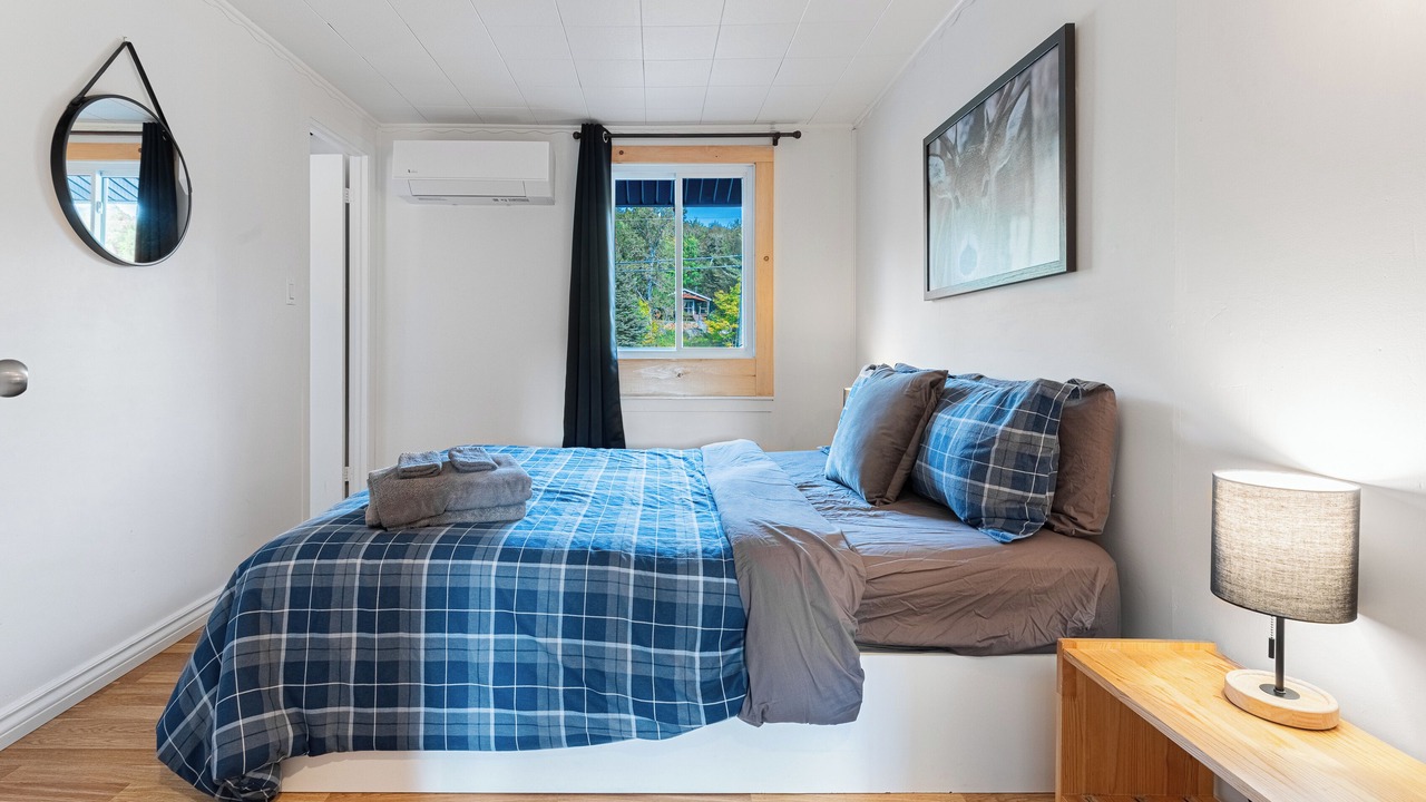 Photo of Bedroom in Les Pays-d'en-Haut Regional County Municipality