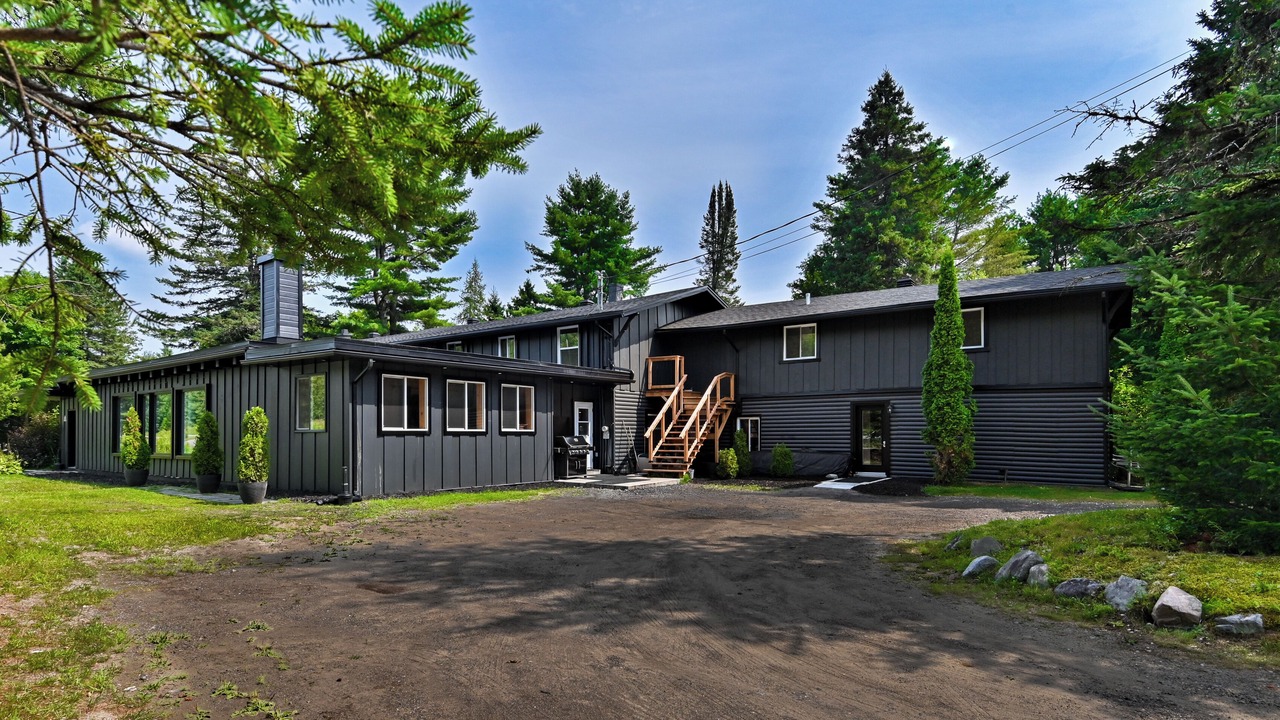 Photo of Outdoor in Les Pays-d'en-Haut Regional County Municipality