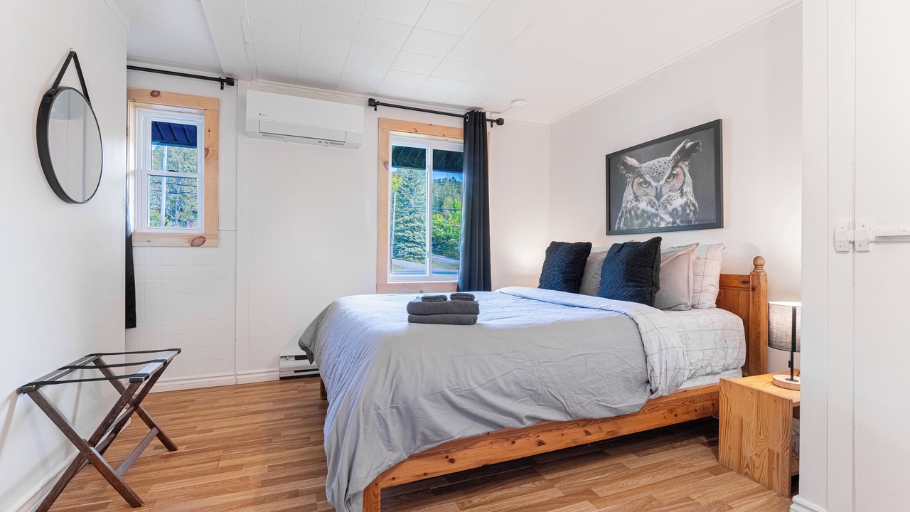 Photo of Bedroom in Les Pays-d'en-Haut Regional County Municipality