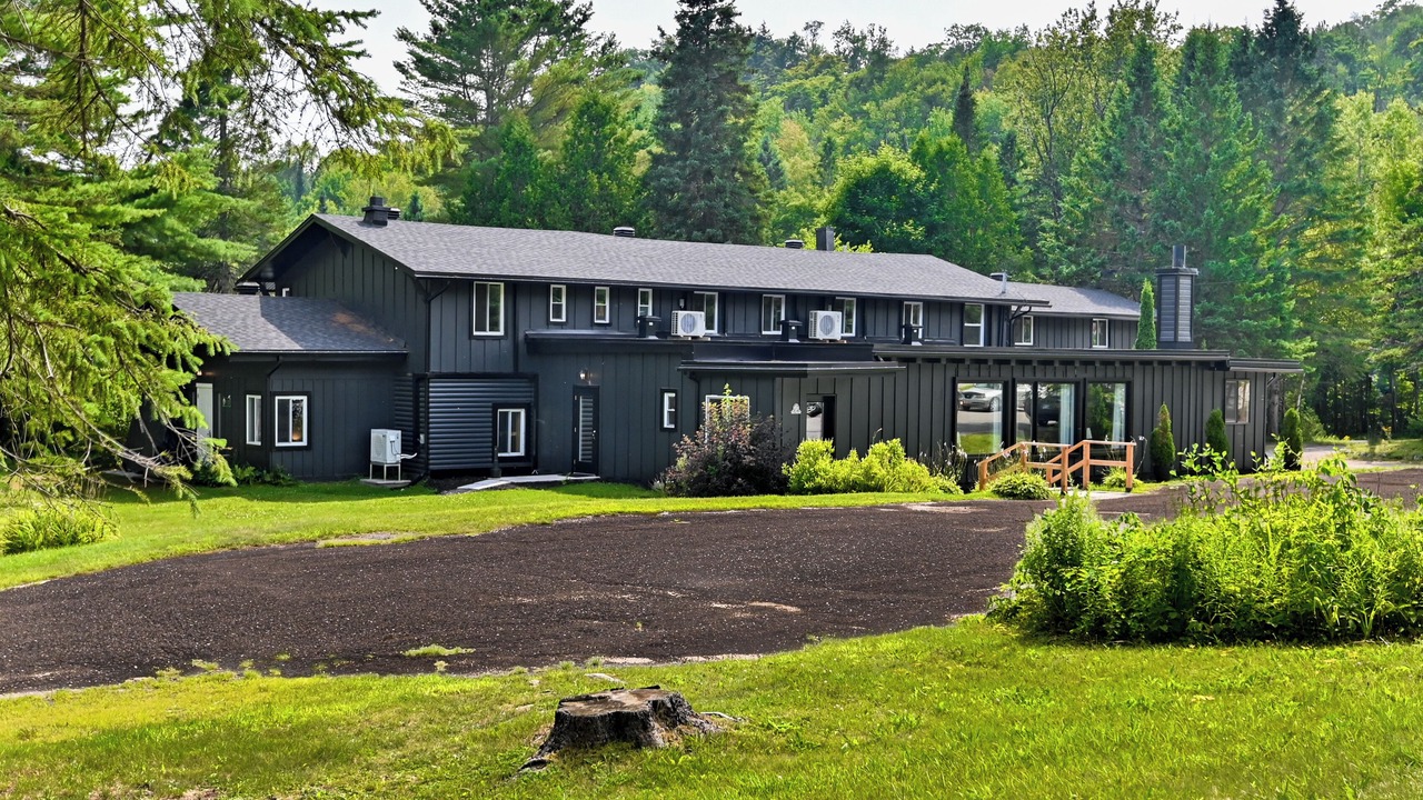 Photo of Outdoor in Les Pays-d'en-Haut Regional County Municipality