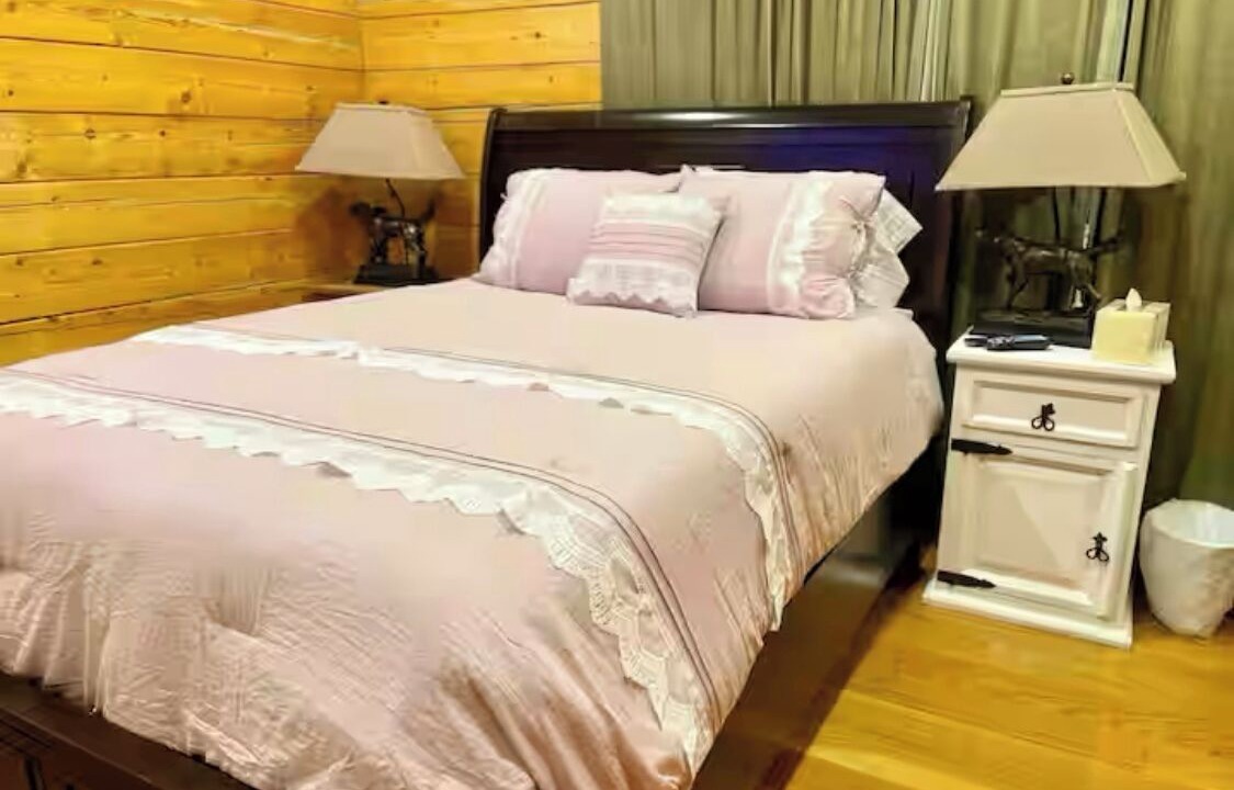 Photo of Bedroom in Milo