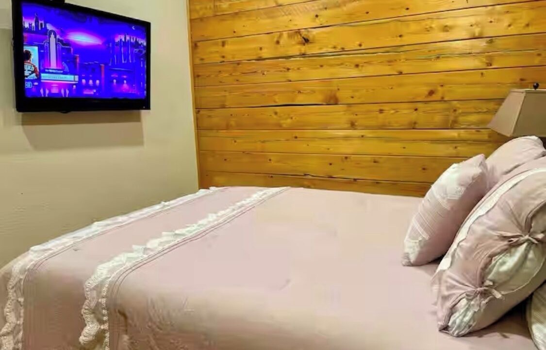 Photo of Bedroom in Milo
