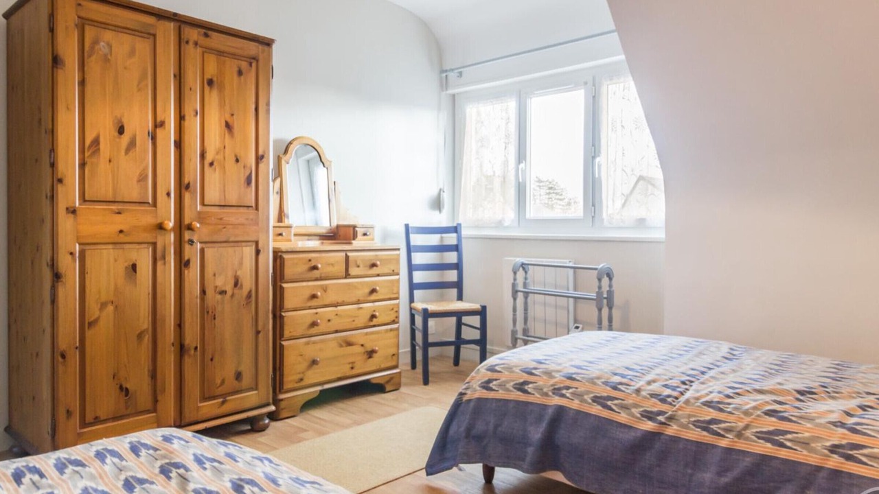 Photo of Bedroom in Portbail