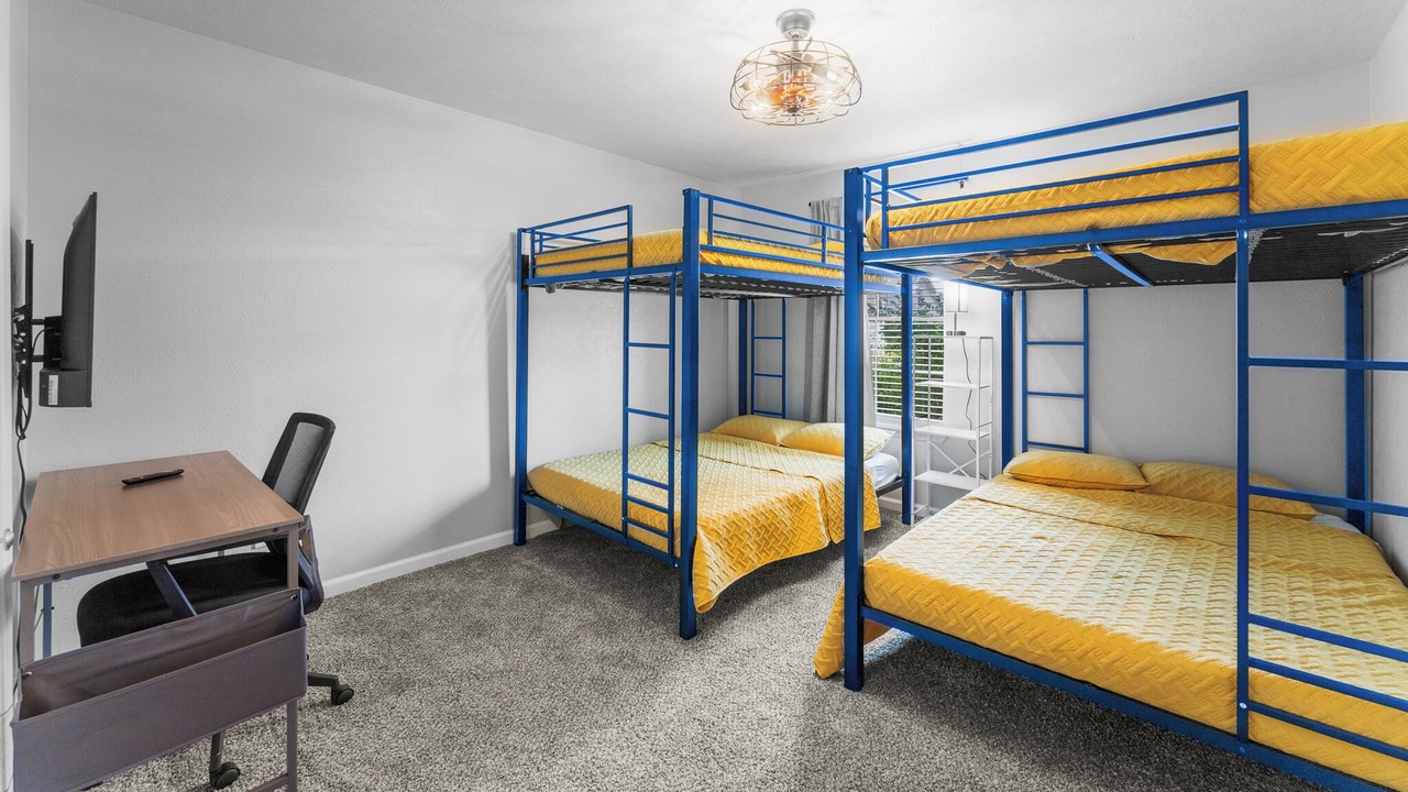 Photo of Bedroom in South Side